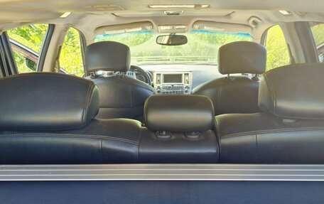 Infiniti FX I, 2004 год, 850 000 рублей, 16 фотография