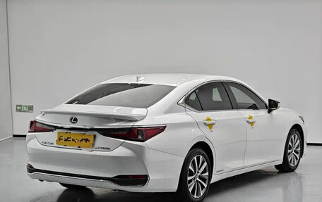 Lexus ES VII, 2021 год, 3 500 000 рублей, 4 фотография