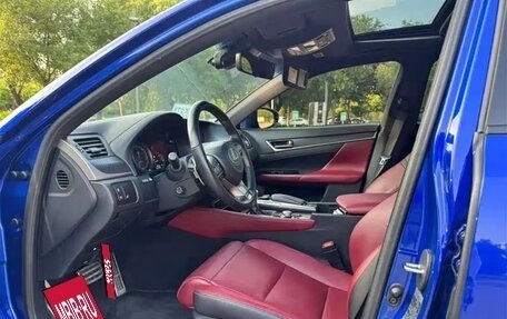 Lexus GS IV рестайлинг, 2017 год, 3 600 000 рублей, 10 фотография
