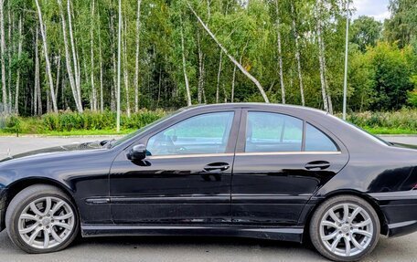 Mercedes-Benz C-Класс, 2005 год, 750 000 рублей, 4 фотография