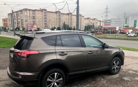 Toyota RAV4, 2018 год, 1 999 999 рублей, 3 фотография