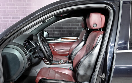 Volkswagen Touareg III, 2011 год, 2 100 000 рублей, 10 фотография