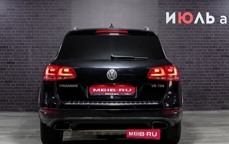 Volkswagen Touareg III, 2011 год, 2 100 000 рублей, 5 фотография