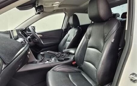 Mazda Axela, 2016 год, 976 000 рублей, 23 фотография