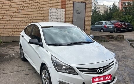 Hyundai Solaris II рестайлинг, 2014 год, 950 000 рублей, 2 фотография