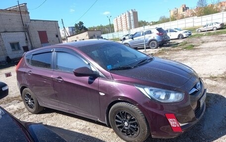 Hyundai Solaris II рестайлинг, 2012 год, 450 000 рублей, 4 фотография