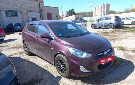 Hyundai Solaris II рестайлинг, 2012 год, 450 000 рублей, 2 фотография