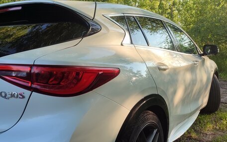 Infiniti Q30, 2018 год, 2 750 000 рублей, 10 фотография