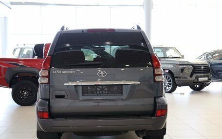 Toyota Land Cruiser Prado 120 рестайлинг, 2007 год, 2 100 000 рублей, 4 фотография