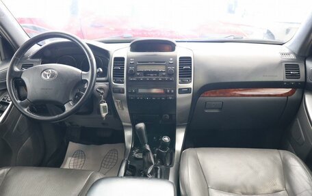 Toyota Land Cruiser Prado 120 рестайлинг, 2007 год, 2 100 000 рублей, 11 фотография