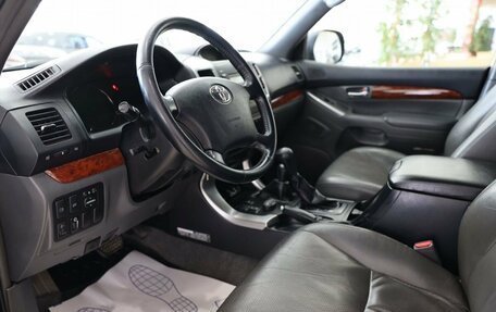 Toyota Land Cruiser Prado 120 рестайлинг, 2007 год, 2 100 000 рублей, 8 фотография