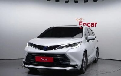 Toyota Sienna, 2022 год, 3 999 555 рублей, 1 фотография
