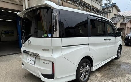 Honda Stepwgn IV, 2021 год, 1 700 000 рублей, 6 фотография