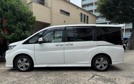 Honda Stepwgn IV, 2021 год, 1 700 000 рублей, 7 фотография