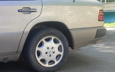 Mercedes-Benz W124, 1992 год, 350 000 рублей, 9 фотография