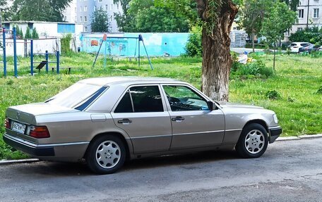 Mercedes-Benz W124, 1992 год, 350 000 рублей, 12 фотография
