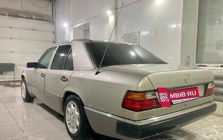Mercedes-Benz W124, 1992 год, 350 000 рублей, 29 фотография