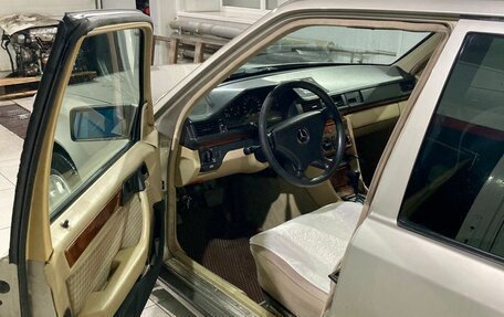 Mercedes-Benz W124, 1992 год, 350 000 рублей, 33 фотография