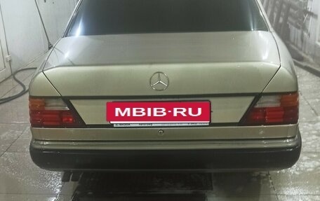 Mercedes-Benz W124, 1992 год, 350 000 рублей, 35 фотография