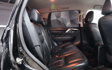 Mitsubishi Pajero Sport III рестайлинг, 2017 год, 2 494 000 рублей, 12 фотография