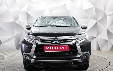 Mitsubishi Pajero Sport III рестайлинг, 2017 год, 2 494 000 рублей, 7 фотография