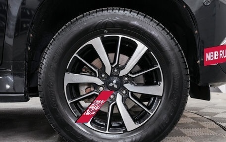 Mitsubishi Pajero Sport III рестайлинг, 2017 год, 2 494 000 рублей, 8 фотография