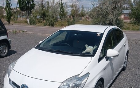 Toyota Prius, 2012 год, 1 180 000 рублей, 9 фотография