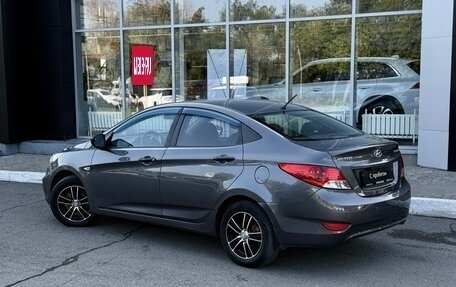 Hyundai Solaris II рестайлинг, 2011 год, 680 000 рублей, 3 фотография