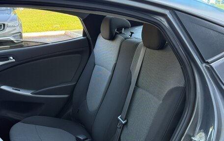 Hyundai Solaris II рестайлинг, 2011 год, 680 000 рублей, 17 фотография