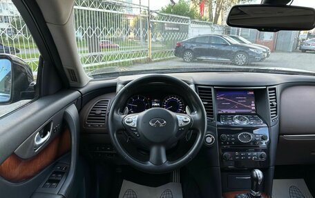 Infiniti FX II, 2012 год, 2 099 000 рублей, 10 фотография