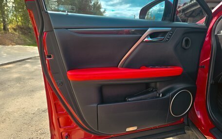 Lexus RX IV рестайлинг, 2019 год, 4 250 000 рублей, 7 фотография