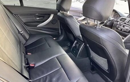 BMW 3 серия, 2018 год, 2 800 000 рублей, 2 фотография