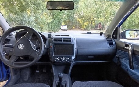 Volkswagen Polo IV рестайлинг, 2006 год, 440 000 рублей, 4 фотография