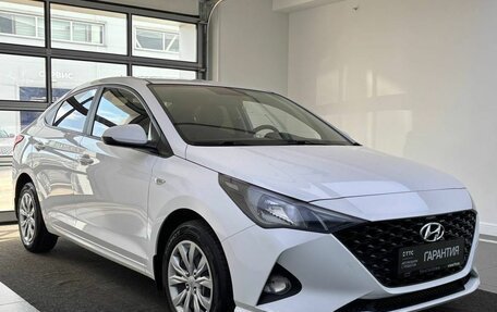Hyundai Solaris II рестайлинг, 2021 год, 1 779 000 рублей, 3 фотография