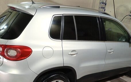 Volkswagen Tiguan I, 2010 год, 1 300 000 рублей, 2 фотография