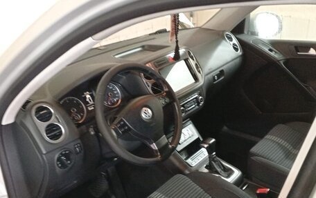 Volkswagen Tiguan I, 2010 год, 1 300 000 рублей, 10 фотография