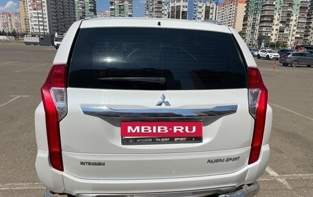 Mitsubishi Pajero Sport III рестайлинг, 2018 год, 2 900 000 рублей, 3 фотография