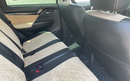 Mitsubishi Pajero Sport III рестайлинг, 2018 год, 2 900 000 рублей, 9 фотография