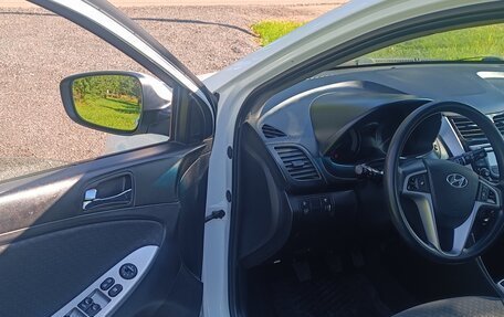 Hyundai Solaris II рестайлинг, 2014 год, 695 000 рублей, 6 фотография