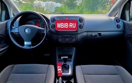 Volkswagen Golf Plus I, 2007 год, 690 000 рублей, 24 фотография