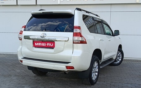 Toyota Land Cruiser Prado 150 рестайлинг 2, 2015 год, 3 900 000 рублей, 5 фотография