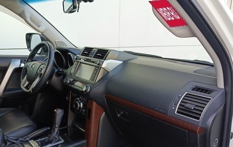 Toyota Land Cruiser Prado 150 рестайлинг 2, 2015 год, 3 900 000 рублей, 11 фотография