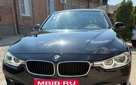 BMW 3 серия, 2018 год, 2 300 000 рублей, 3 фотография