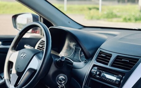 Hyundai Solaris II рестайлинг, 2013 год, 890 000 рублей, 32 фотография