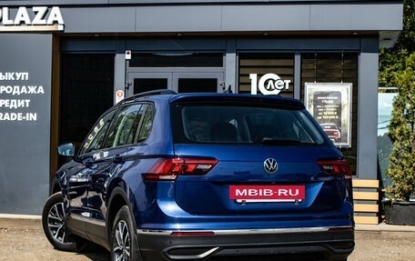 Volkswagen Tiguan II, 2021 год, 2 239 000 рублей, 4 фотография