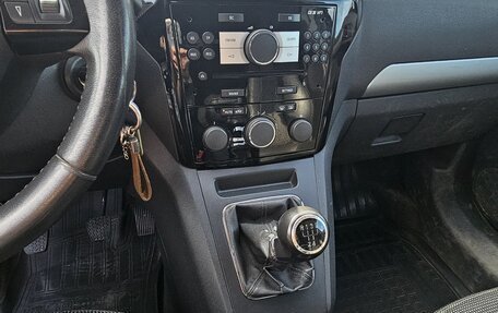 Opel Zafira B, 2011 год, 600 000 рублей, 17 фотография