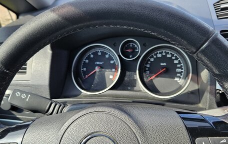 Opel Zafira B, 2011 год, 600 000 рублей, 28 фотография