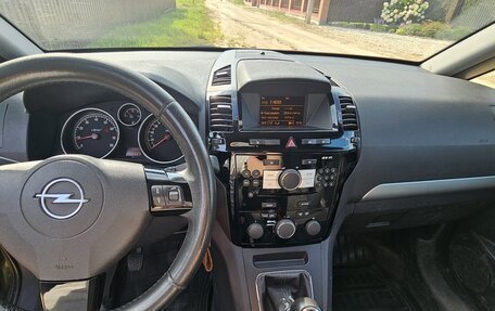 Opel Zafira B, 2011 год, 600 000 рублей, 23 фотография