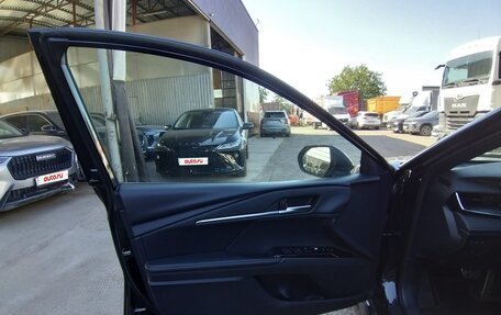 Toyota Camry, 2024 год, 3 780 000 рублей, 10 фотография
