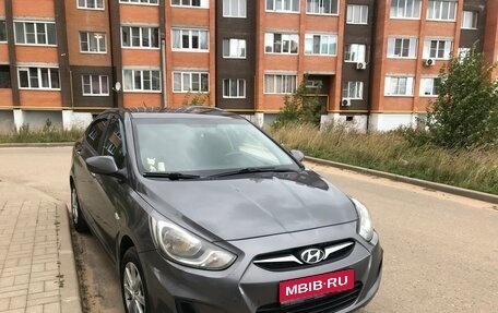 Hyundai Solaris II рестайлинг, 2012 год, 650 000 рублей, 1 фотография